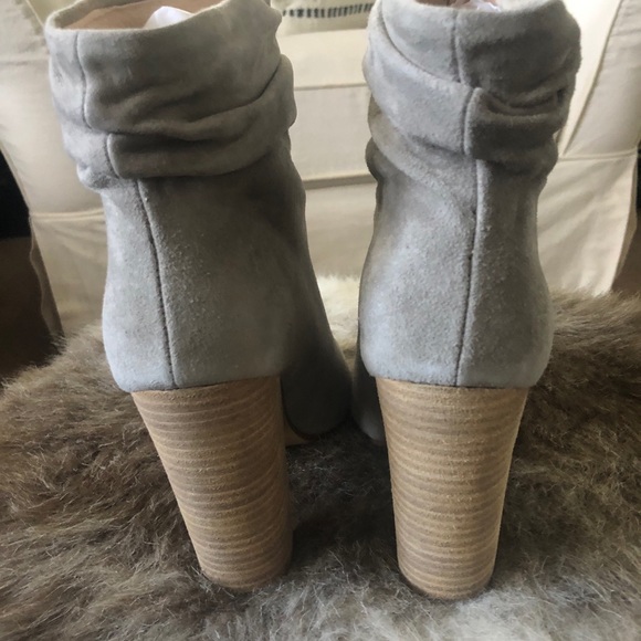 NWOT Kristin Cavallari Laurel Suede Bootie Grey 7 - Picture 3 of 6